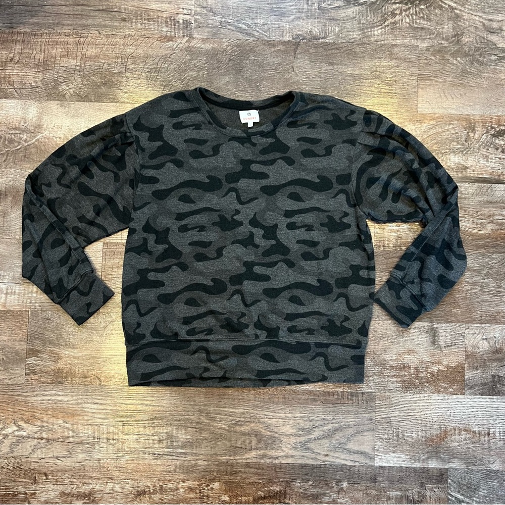 Sundry Clothing Black and Gray Camo Long Sleeve Top From Anthropologie Size 3